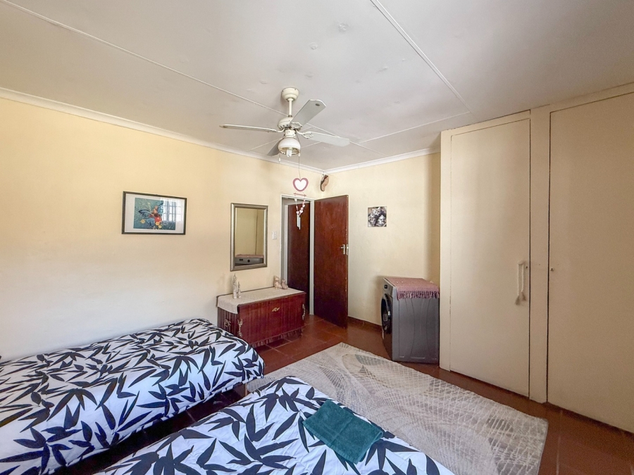 4 Bedroom Property for Sale in De Kroon A H North West